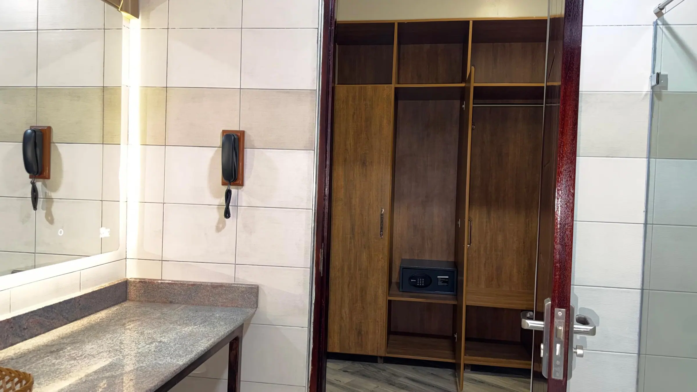 An en-suite bathroom