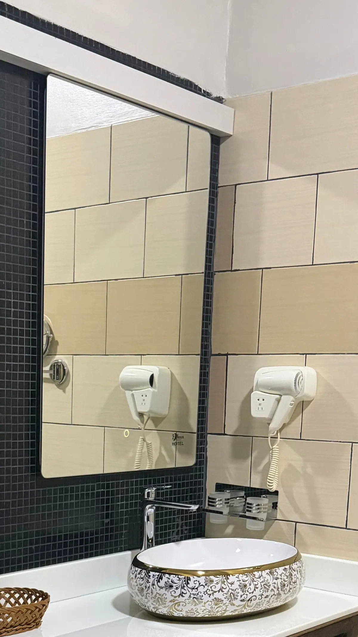 An en-suite bathroom