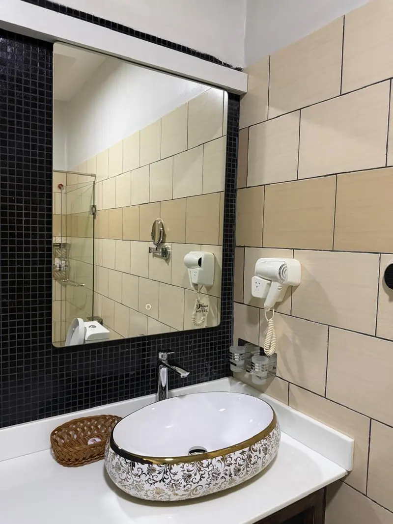 An en-suite bathroom